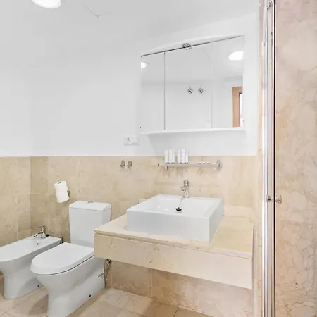 아파트 Vivi Homes - La Roca Pool, Terrace, Golf & Sea View
