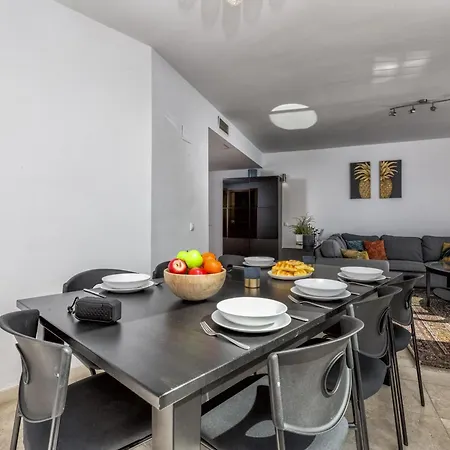 Vivi Homes - La Roca Pool, Terrace, Golf & Sea View 아파트