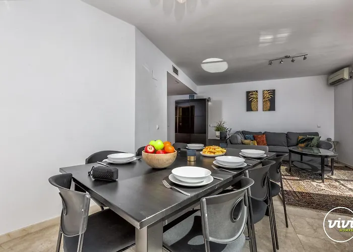 Vivi Homes - La Roca Pool, Terrace, Golf & Sea View Apartment