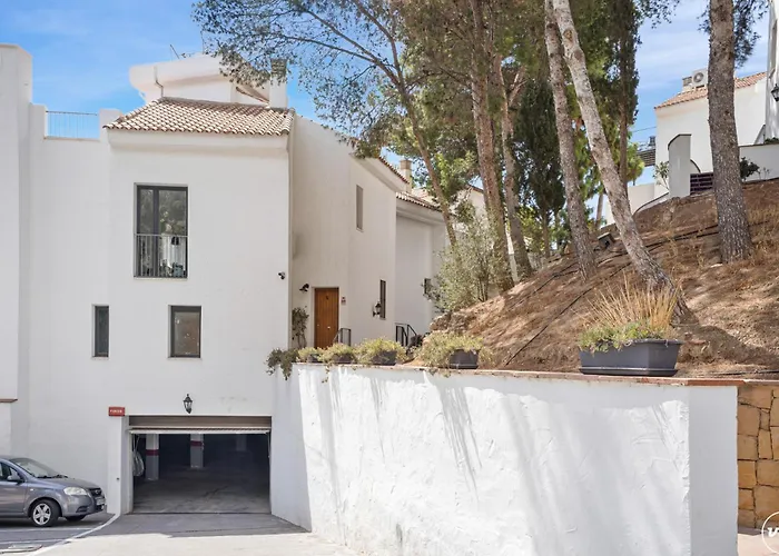 Vivi Homes - La Roca Pool, Terrace, Golf & Sea View Apartment *